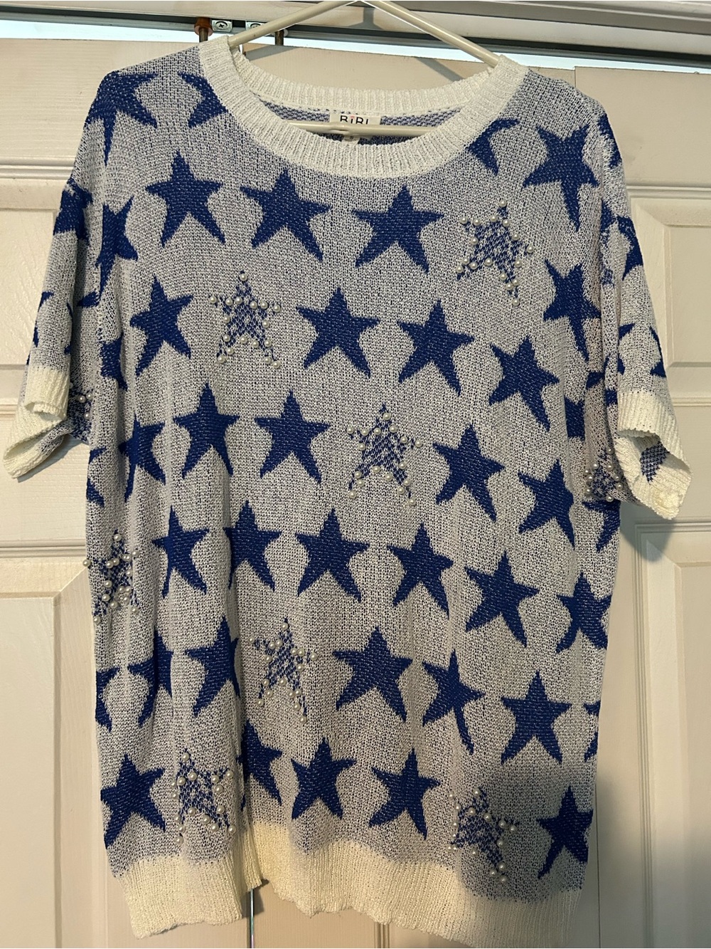 BiBi Cream Short-Sleeve Crew Sweater with Blue Star Motif